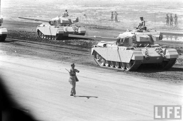 استعراض الجيش الملكي العراقي عام 1957  Centurion-b5b570cf55928082a_large