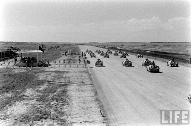 استعراض الجيش الملكي العراقي عام 1957  Ferret-41277c5f62240839_large