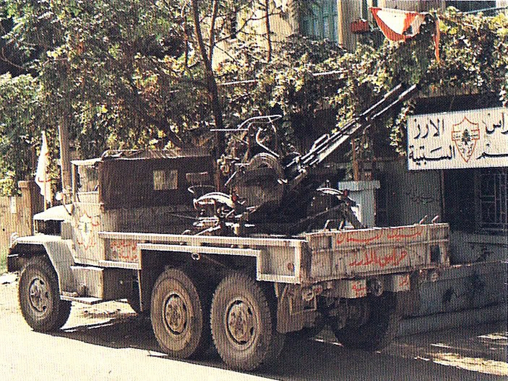 الحرب الاهليه اللبنانيه ........ابرز المحطات وصور نادره  M34-099